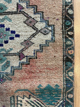 Small Vintage Turkish Rug (2)