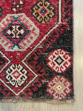 Small Vintage Turkish Rug (5)