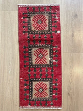 Small Vintage Turkish Rug (13)