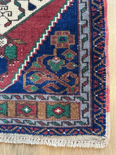 Small Vintage Turkish Rug (14)