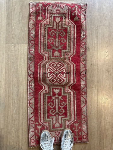 Small Vintage Turkish Rug (17)